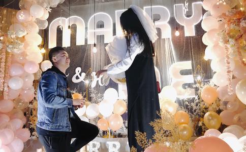 金戒指一般多少钱_结婚