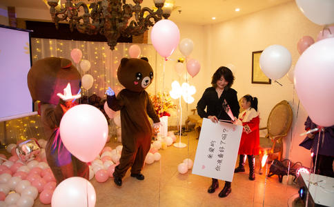 男士黄金戒指款式如何选_结婚