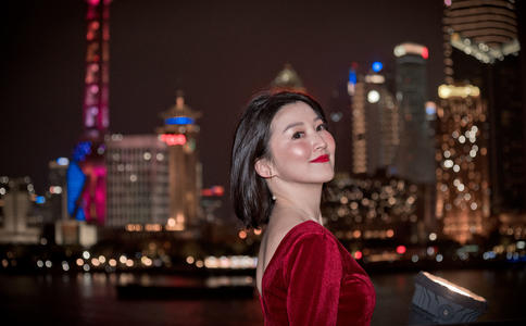 海外婚纱摄影多少钱_婚纱