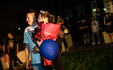 新人结婚用什么婚礼喜糖_婚礼