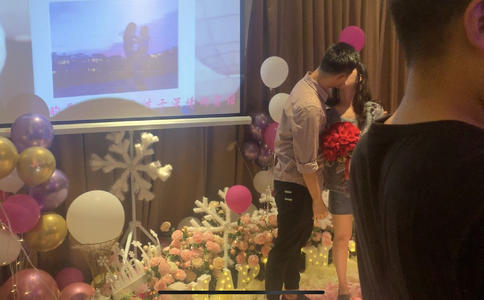 K金戒指与铂金戒指哪个好_结婚