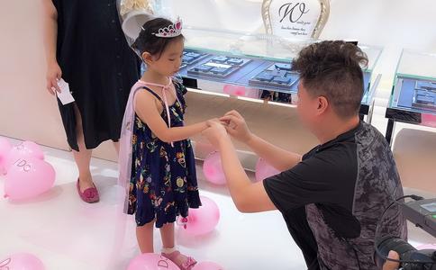 深圳求婚策划公司告诉你 如何选择事半功倍的求婚戒指