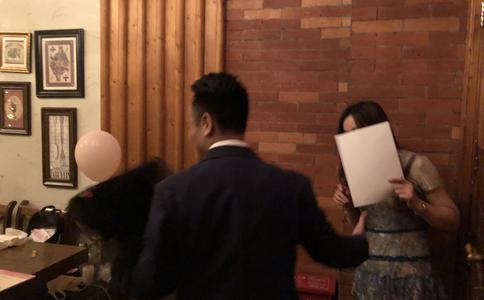 拍婚纱穿什么鞋子_婚纱