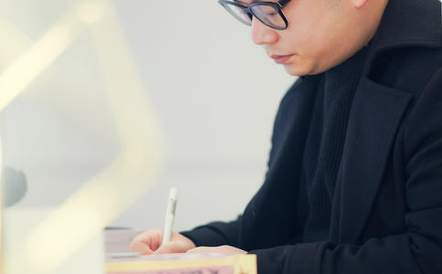 女方结婚戒指戴哪只手_结婚