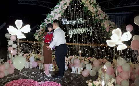婚礼主持人演讲稿怎么致辞_婚礼