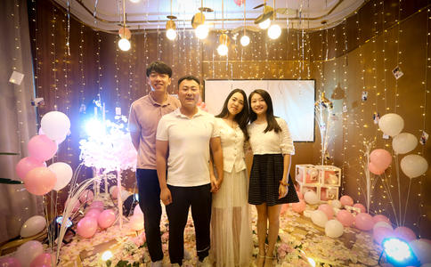带你了解男士卡地亚单钻戒指_结婚