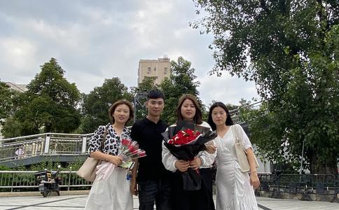 冬季韩式新娘手捧花该怎么选择_新娘