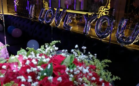 伴娘要做什么发型