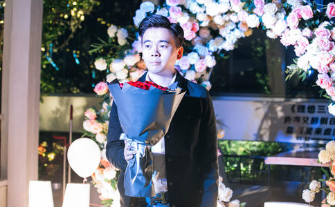 婚礼发型设计小游戏_婚礼