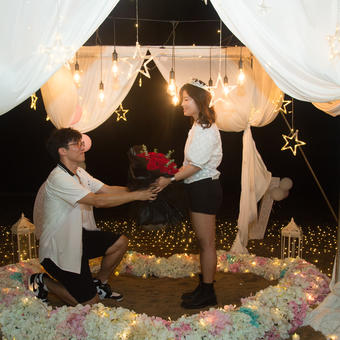 宿迁小众户外单膝下跪求婚图片