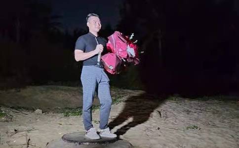 订婚和求婚戒指可以是同一个吗_求婚