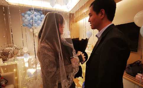 草坪婚礼布置图片让你瞬间学会婚礼布置_婚礼