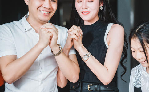 转运珠戒指多少钱_结婚