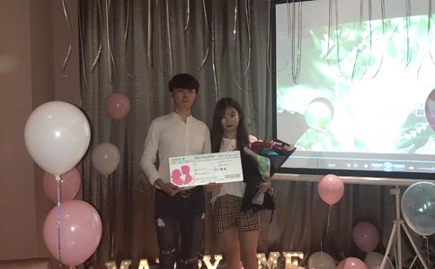 什么样的求婚仪式让人感到惊喜_求婚