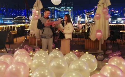 结婚时的婚车车头讲究多_婚车