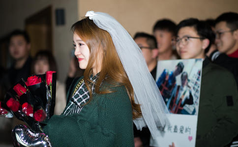 婚礼主持人登台注意6事项_婚礼