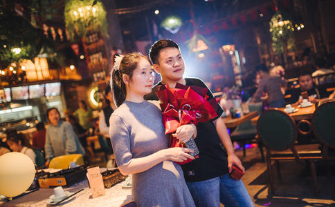 婚礼上新郎答谢词范文_结婚誓言