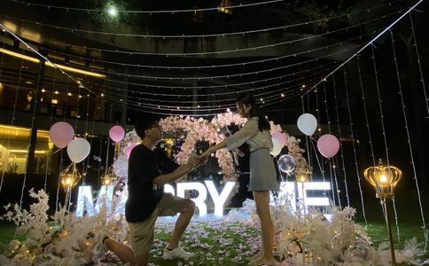 甘肃陇南市成县男子求婚遭拒 暴力绑架情人9岁女儿