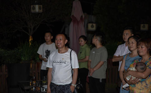 几种完美自然的婚礼摆拍姿势_婚礼