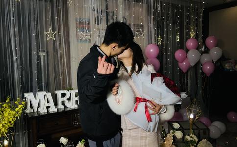 大理完美旅拍婚纱照为爱承载_婚纱照