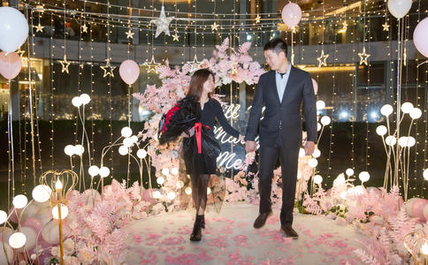 新郎西服怎么穿_婚纱礼服