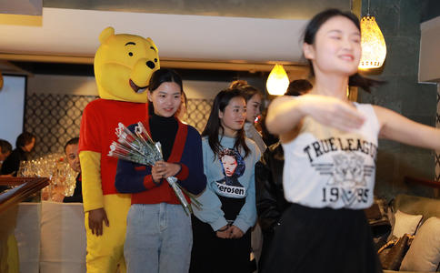 预订婚礼蛋糕_订婚